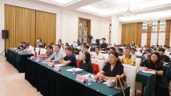 20260820_103042_296.jpg 买球官方与巴塞罗那达成官方合作出版社